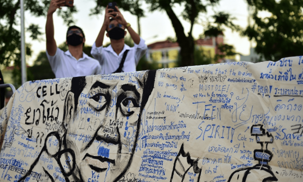 Thailand, Anti-government protesters, Main stream Media