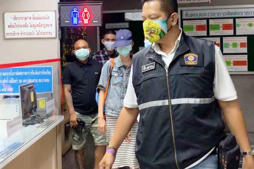 Boy, Mother, Beating, Bangkok