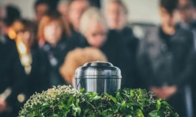 Cremation of loved ones, Urn