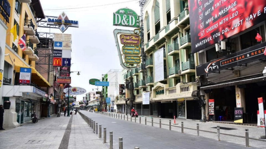 Bangkok's Famous Khao San Road to Reopen With More Vendors for Tourists