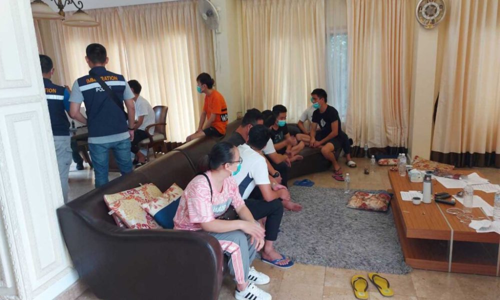 Houses, Immigration, Nineteen Chinese Nationals Arrested for Illegal Entry in Northern Thailand