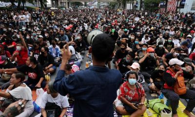 Protesters Pack Bangkok Calling for Thailand' Prime Minister to Resign