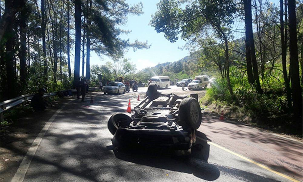 5 Killed after Pickup Crashes While Descending Doi Inthanon Mountain