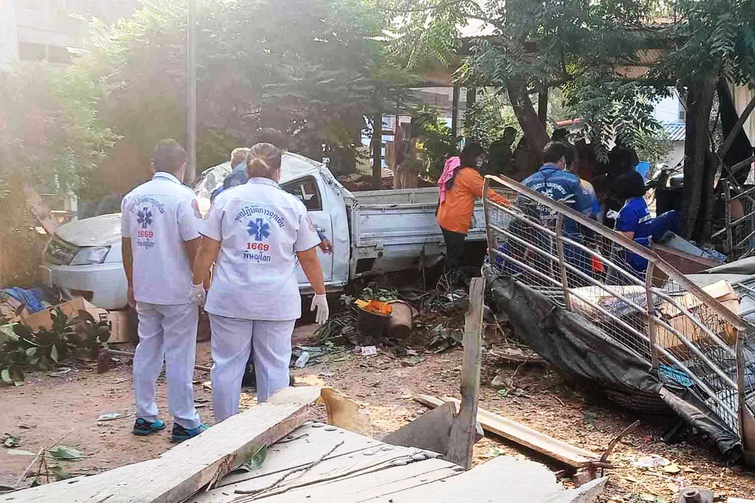 northern Thailand, police, crash, truck