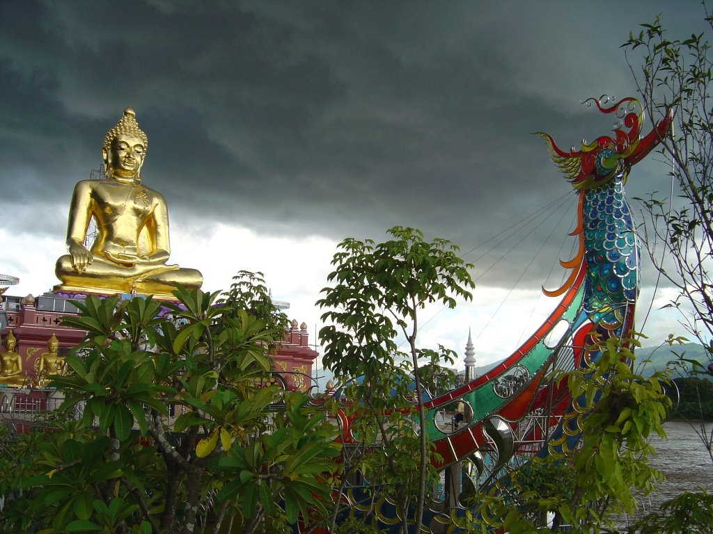 Meteorologist Warns of Heavy Rain and Hail Storms for Northern Thailand