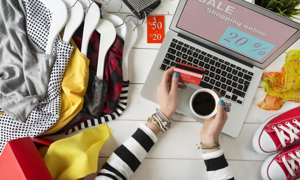 Online, Purchasing Made Easier with Amazon through LuckyDealNews