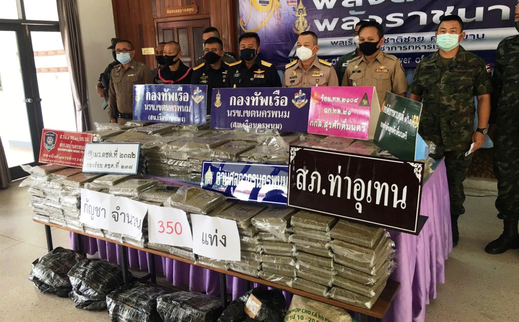 Navy Patrol Seizes 350 Kilograms of Marijuana on Mekong River Bank