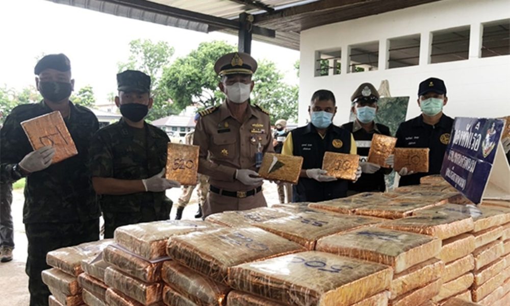 Naval Police Find 520 Kilograms of Marijuana in Toyota Pickup Truck