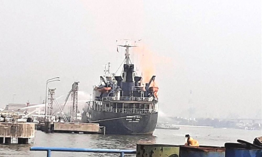 Firefighters Contain Blaze on Thai Oil Tanker Smooth Sea 2