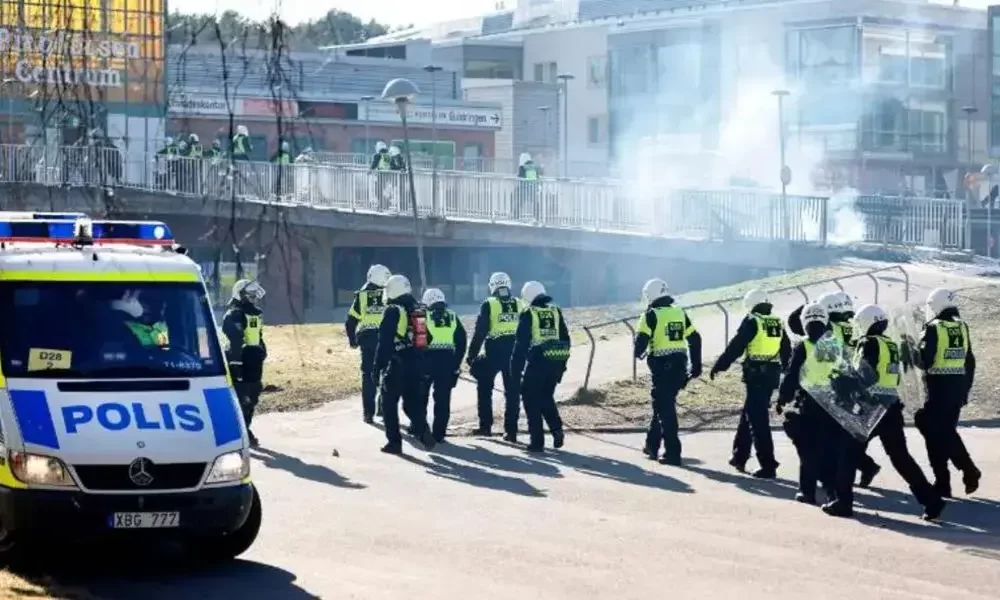 3 People Injured in Riots in Sweden After Quran Burnings