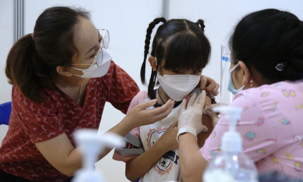 Parents Fear COVID-19 Vaccinating Children