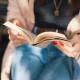 10 MUST BOOKS TO READ TO BECOME A STRONGER PERSON