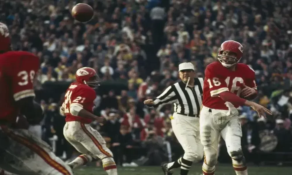 Kansas City Chiefs legend Len Dawson dies at 87