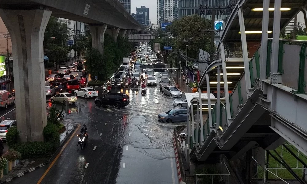 Bangkok Suffered Heavy Rains and Widespread Flooding On Monday