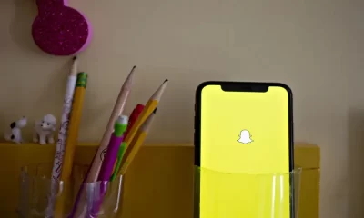 Snap Shares Plunges on Slowest Sales Growth But Adds New Users