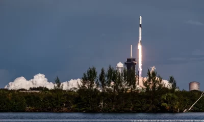 Falcon 9 Rocket Launches Dragon Cargo Capsule Into Space