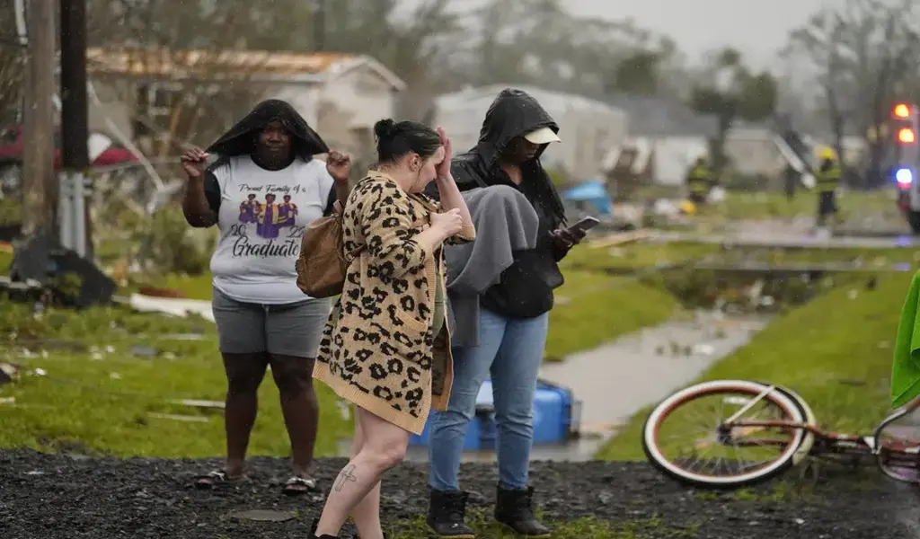 Southern Tornadoes Spawned By U.S. Storm Kills 3 in Louisiana