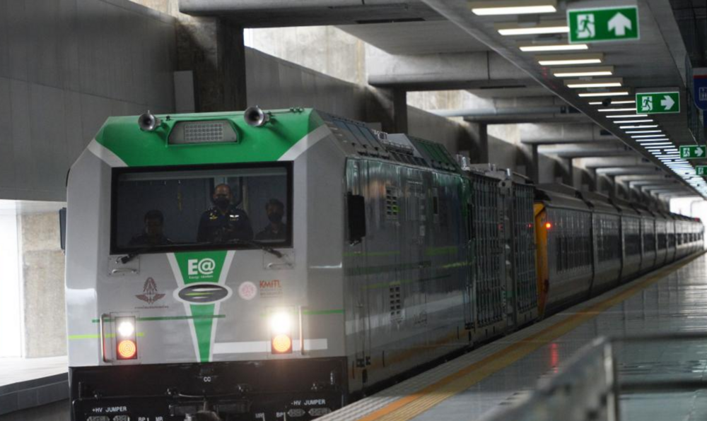 Thailand's State Railway Receives First Battery-Powered Locomotive