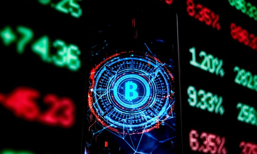 Analysts Warn Over Bitcoin-Related Stocks