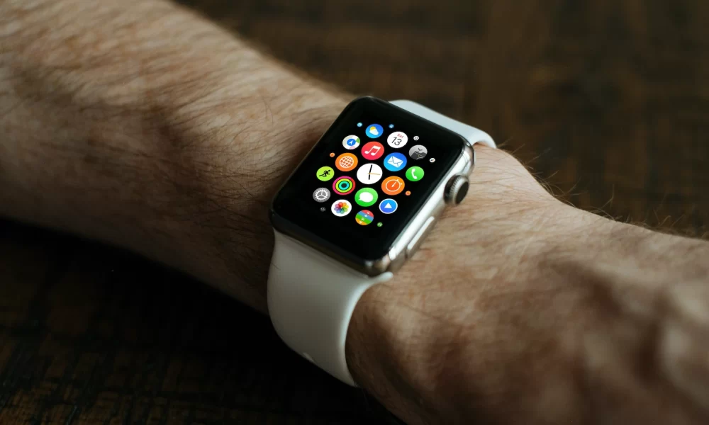 Apple's Newly-Filed Patent Approve That New Apple Watch Will Include A Camera