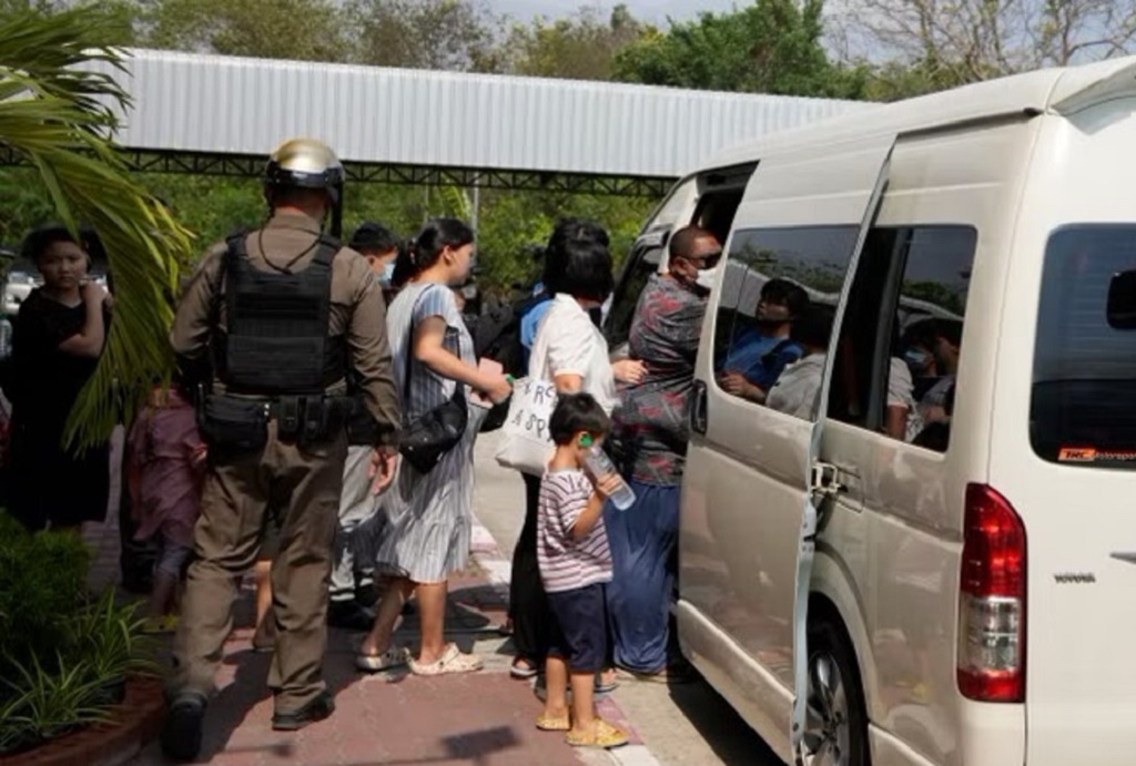 Thailand's Immigration Police Detain 63 Chinese, Including 35 Children