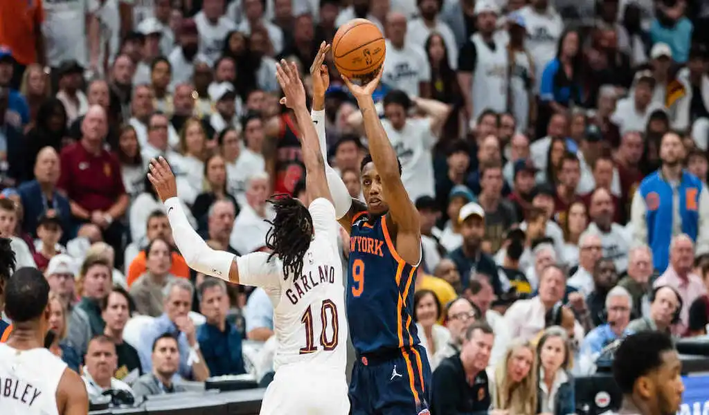 In Game 2, The Cavs Stifle The Knicks Thanks To Jalen Brunson's Blitz