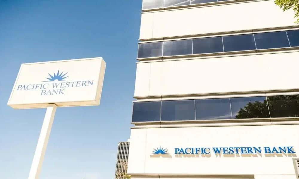 Mixed Regional Bank Stocks; PacWest Soars After Dividend Cut