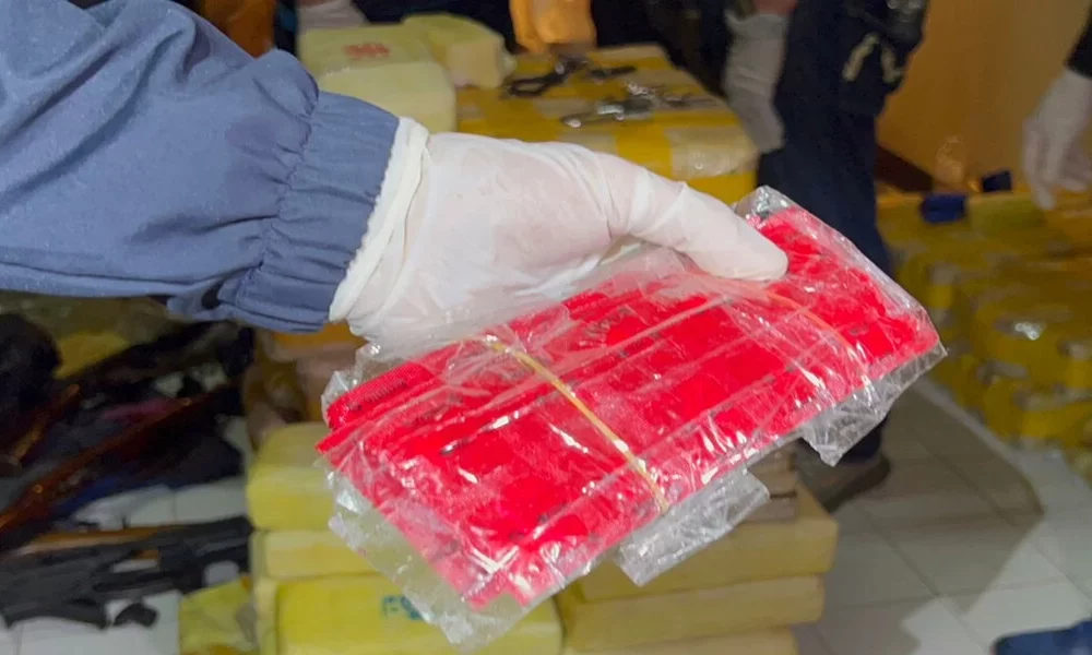 Thai Police Arrest Nine, Seize 200k Meth Pills in Thailand