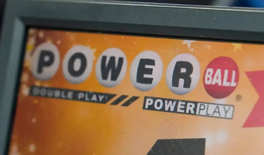 A Lucky Powerball Player Wins $2 Million For Christmas.