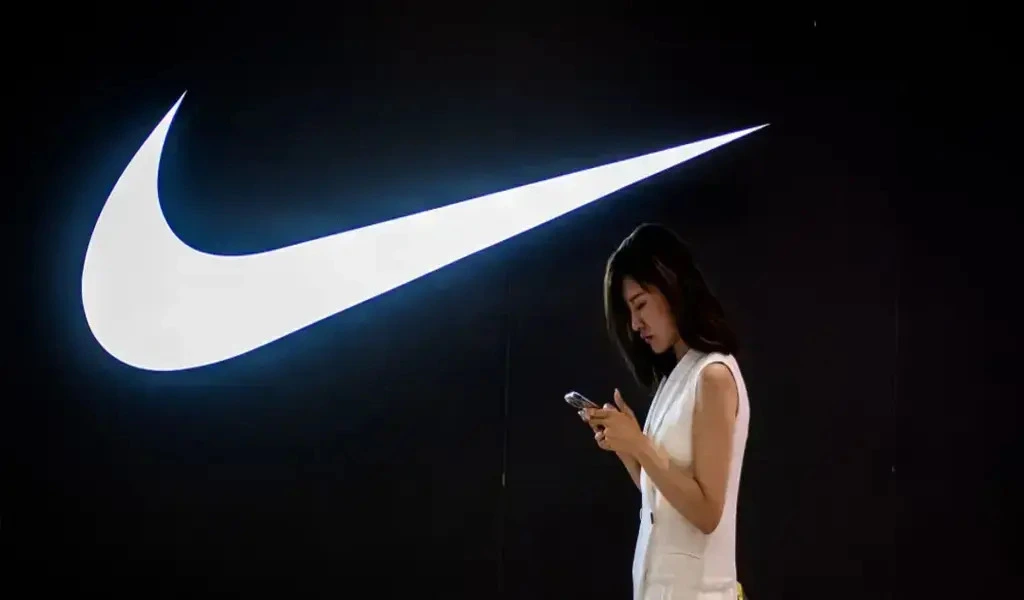 Nike And Foot Locker Stocks Plummet As Revenue Forecast Is Slashed.