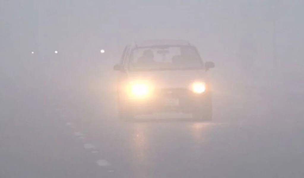 Persistent Fog In Lahore, Pakistan Disrupts Traffic On Motorways.