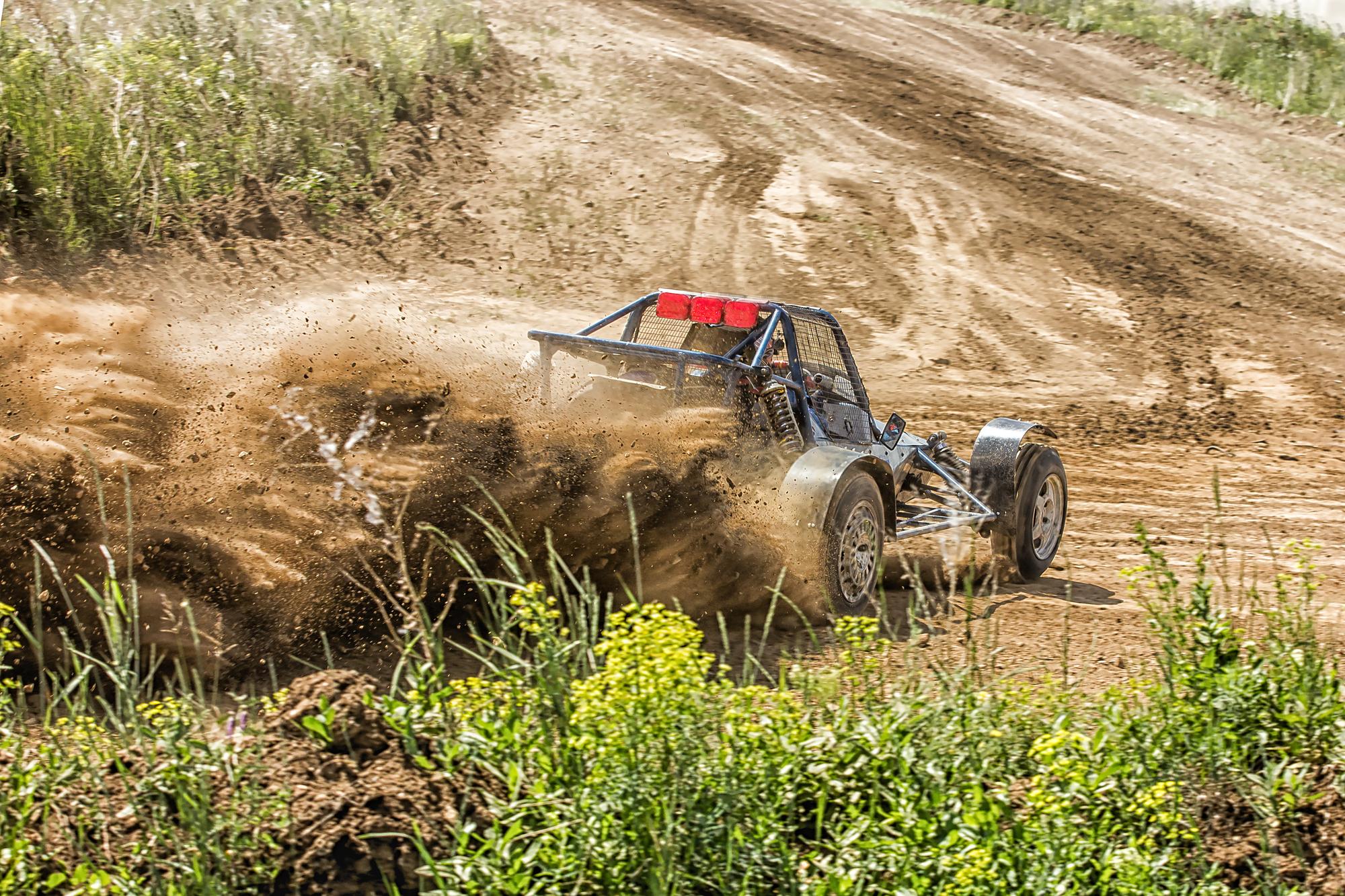 Exploring The Innovative Uses of Whip Lights in Off-Road Adventures