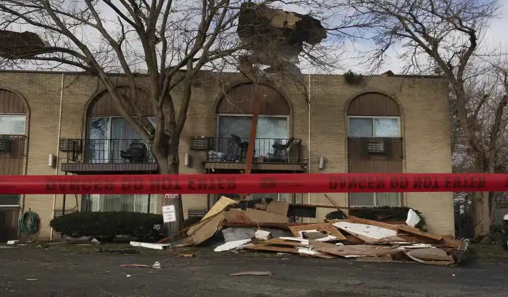 What Are The Chances Of Tornadoes In February? A Great Lake? Destruction Leaves a Trail