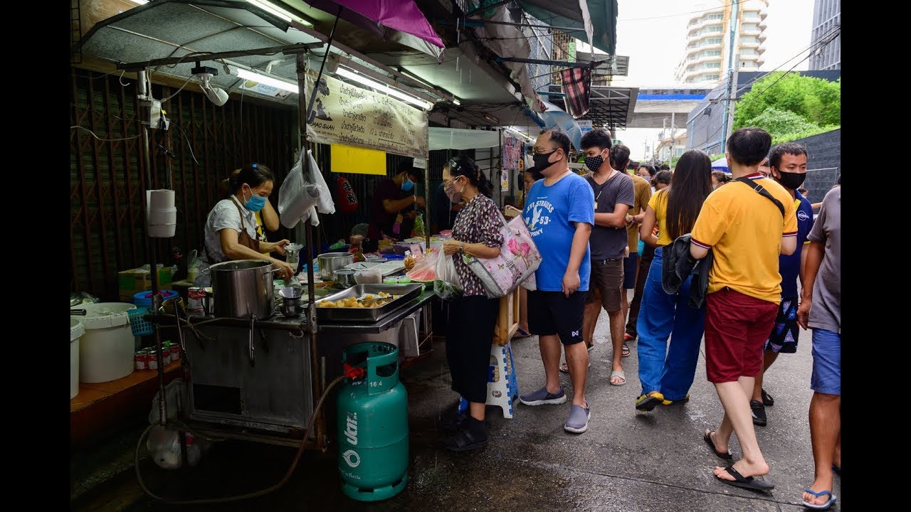 Bangkok Struggles With Street Food Stalls Clogging Sidewalks