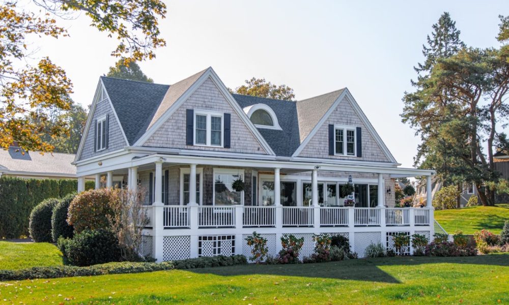 6 Simple Ways to Spruce Up Your Outdoor Space