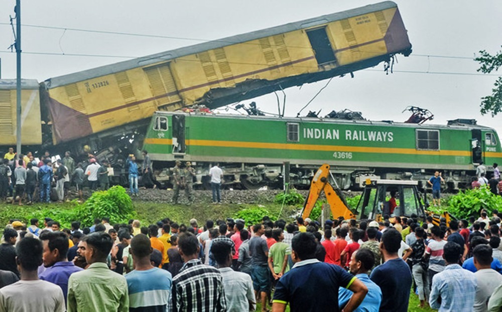 Trains Collide in Western India