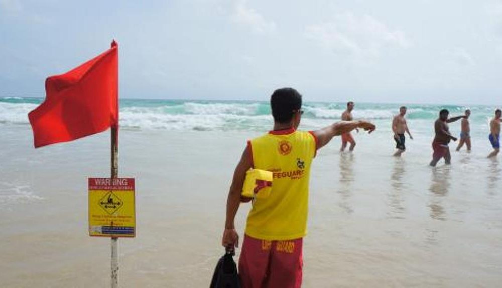 Phuket Lifeguards Report Three Tourist Drownings in Two Days