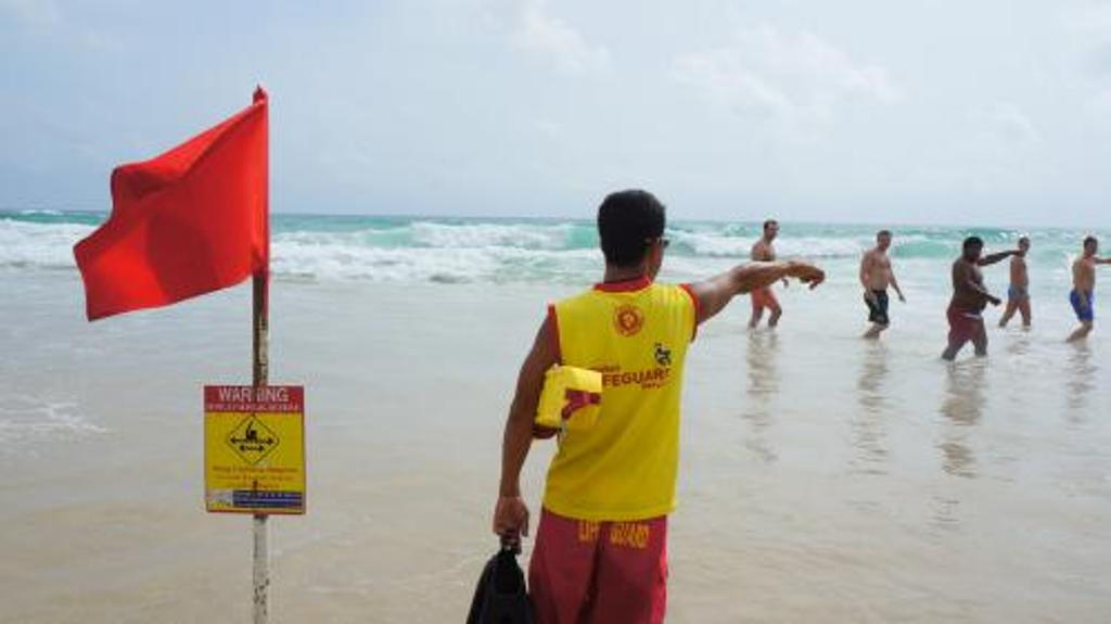 Phuket Lifeguards Report Three Tourist Drownings in Two Days