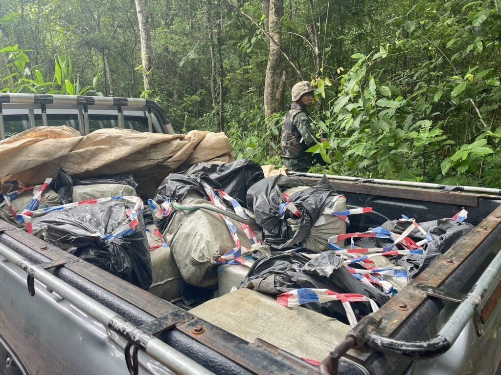 Chiang Rai Border Patrol Clashes With Drug Runners