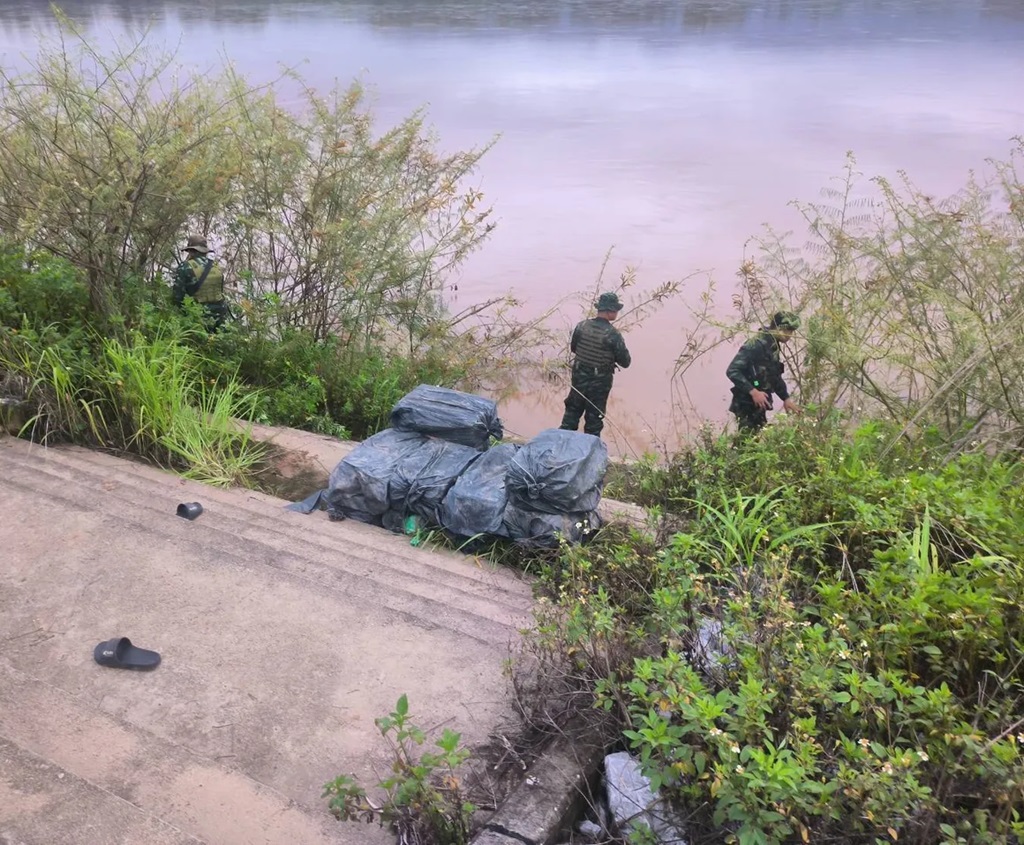 Pha Mueang Soldiers Seize 8 Million Meth Pills in Chiang Saen, Chiang Rai